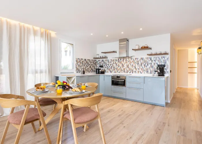 Victoria * 卡亚俄萨尔瓦赫